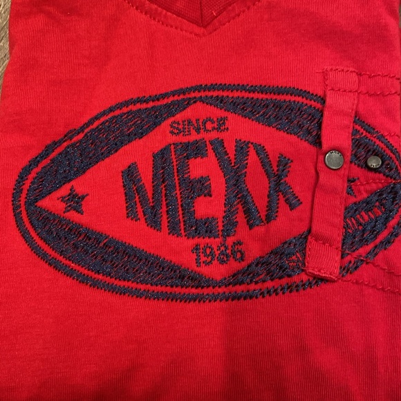 (5 for $25) Mexx Long Sleeve Shirt with hoodie - Picture 4 of 4
